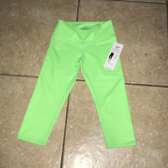 ALO Yoga Pants - Alo Yoga Airbrush Capris Size XS NWT